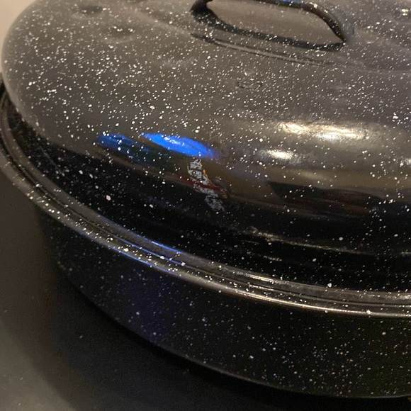VTG enamelware black speckled oval lidded 16 inch roasting pan - Picture 12 of 12